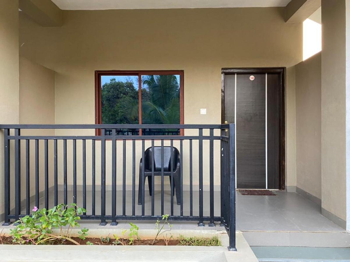 O'Nest Countryside Hotel Surai Bagian luar foto