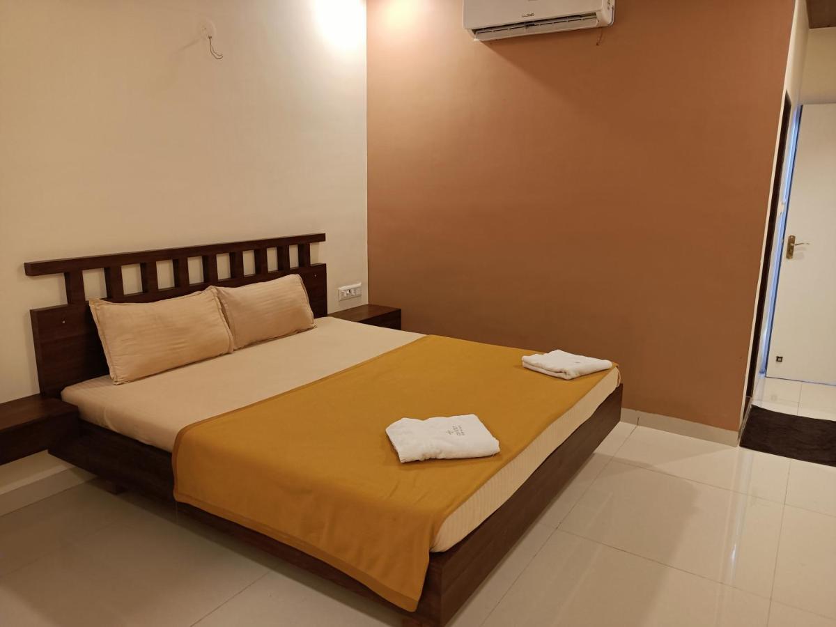 O'Nest Countryside Hotel Surai Bagian luar foto
